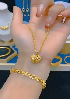 Heart Shaped Memorial Necklace ⏐ قلادة تذكارية على شكل قلب